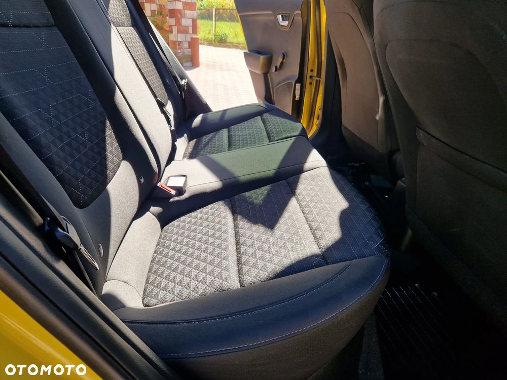 Kia Rio 1.2 L - 15