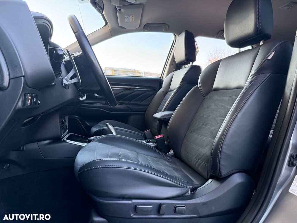 Mitsubishi Outlander - 28