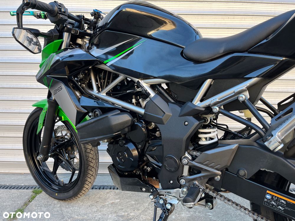 Kawasaki Z - 28