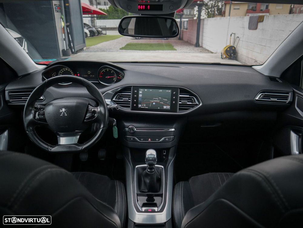 Peugeot 308 SW 1.6 e-HDi Allure - 21
