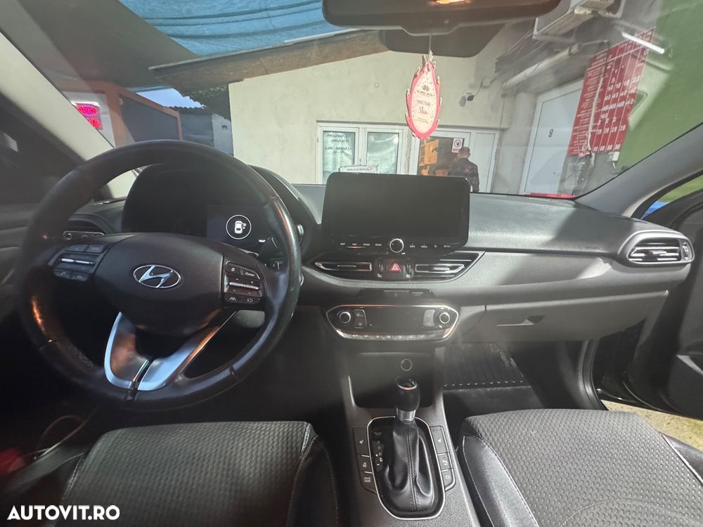 Hyundai i30 1.5 T-GDI MHEV 160CP 7DCT Exclusive - 16