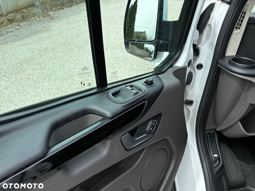 Ford Transit Custom - 24