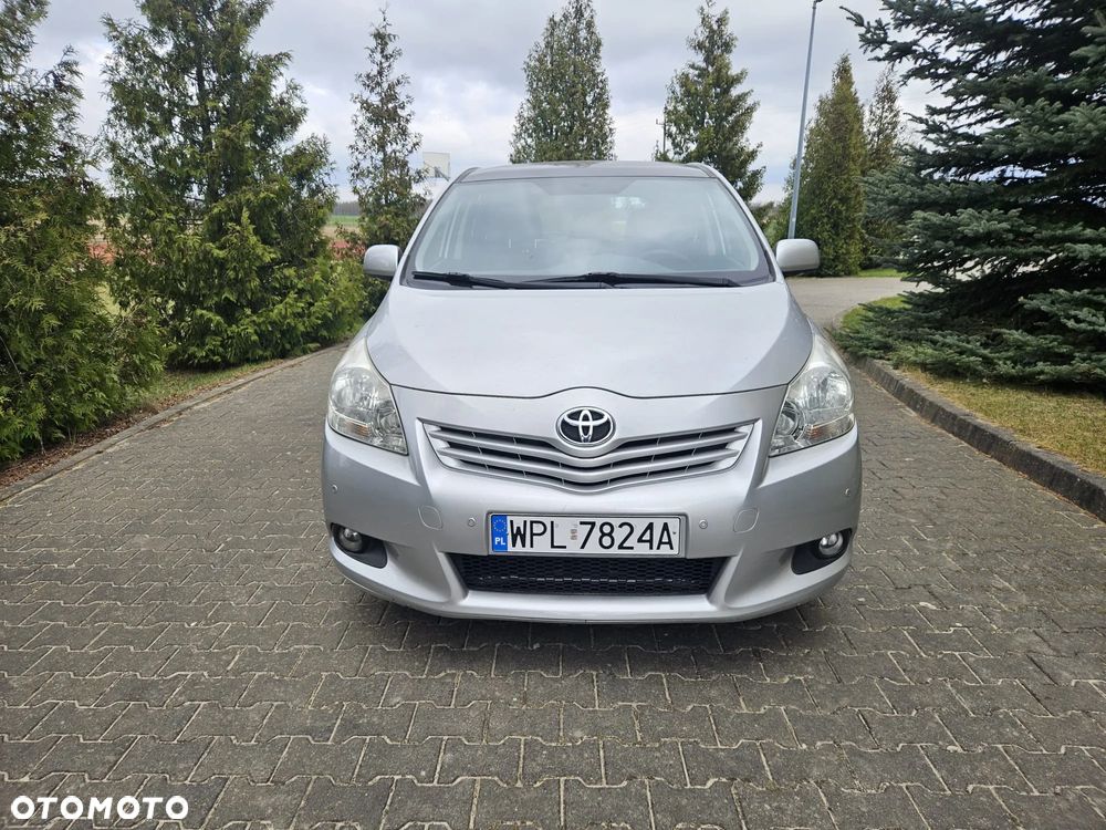 Toyota Verso 1.8 5-Sitzer Life - 2