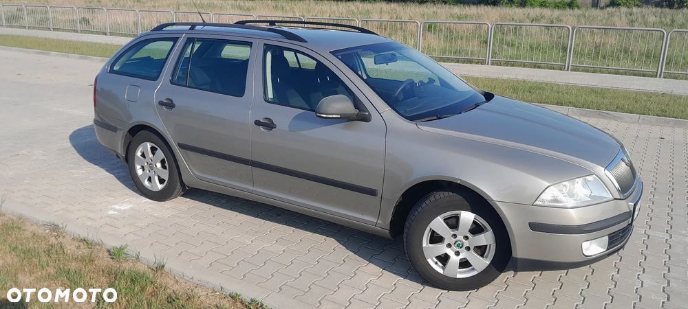 Skoda Octavia 1.6 Classic - 2