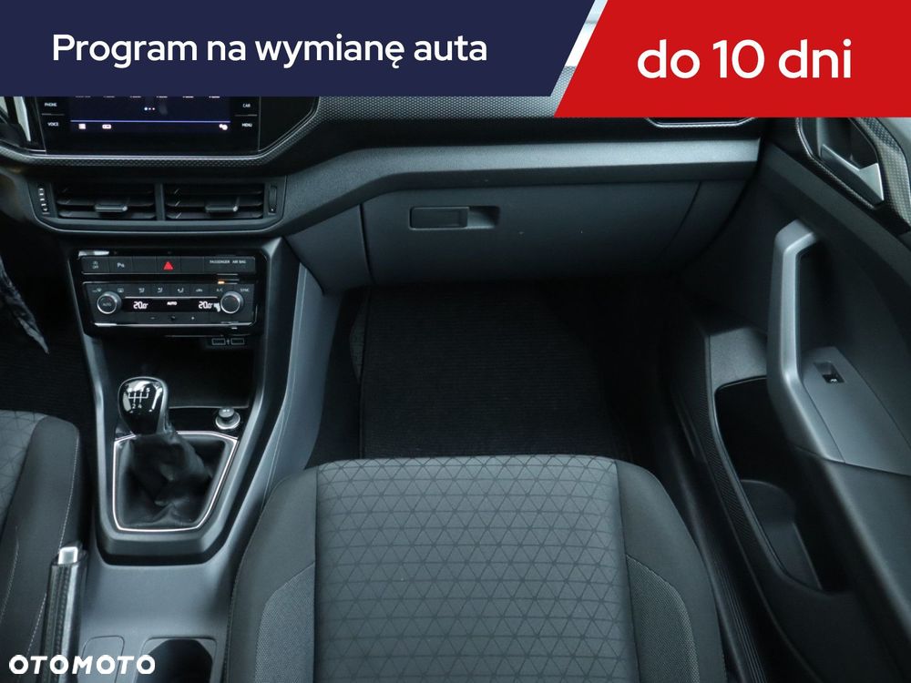 Volkswagen T-Cross - 10