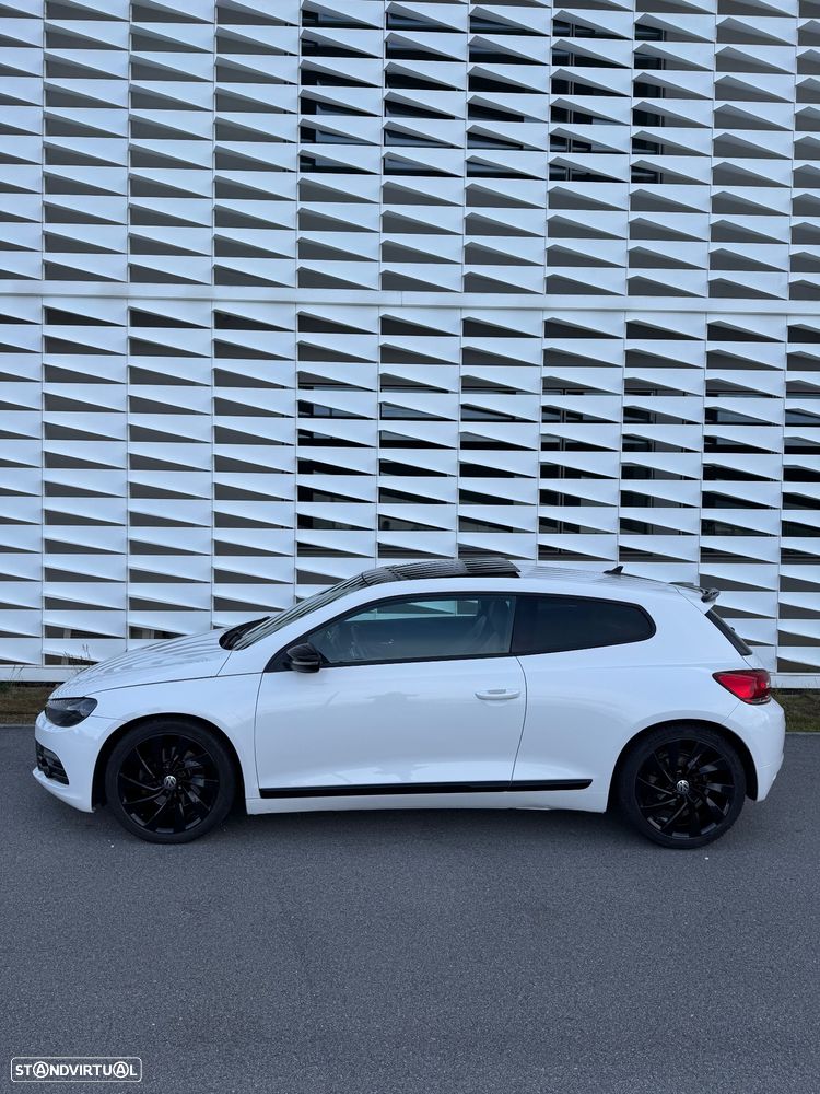 VW Scirocco 2.0 TDI DSG Edition - 4