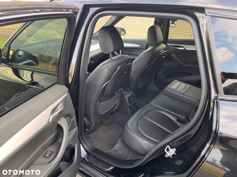 BMW X1 xDrive20d xLine - 13