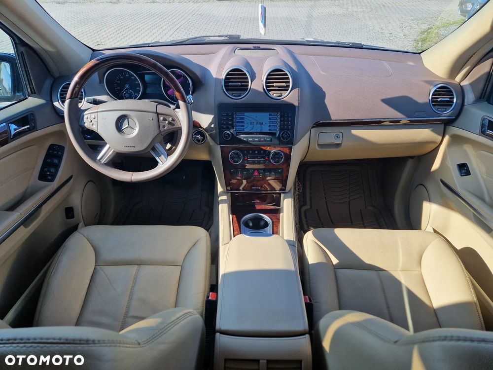 Mercedes-Benz GL 500 - 29