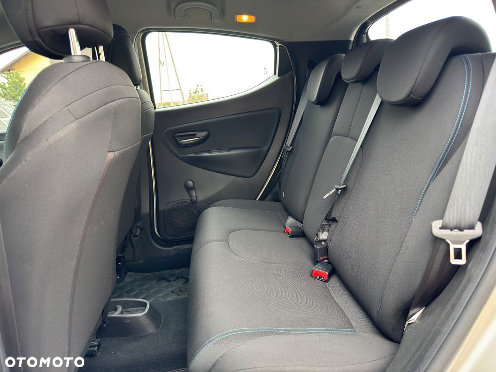 Lancia Ypsilon 1.2 8V Elefantino S&S - 21