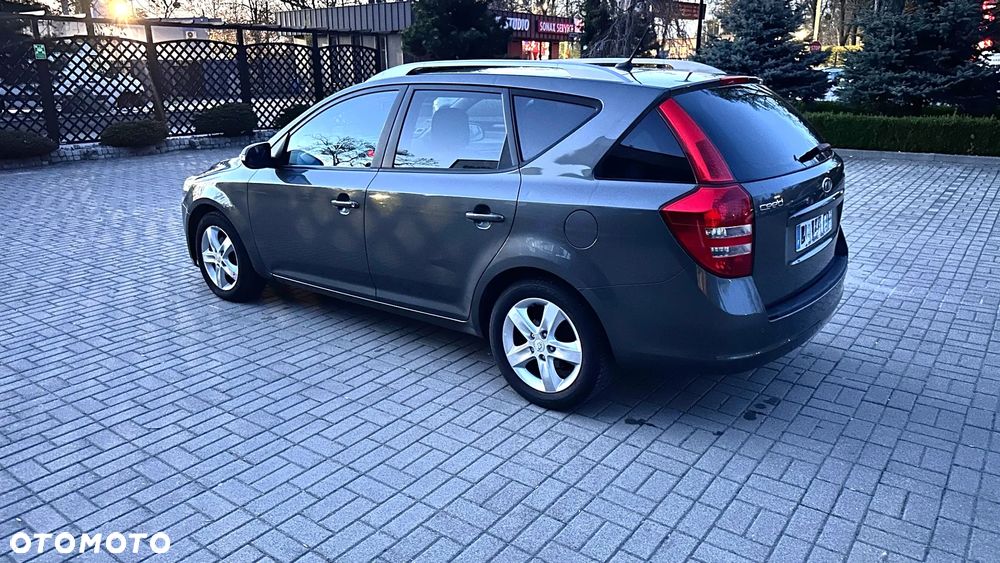 Kia Ceed 1.6 CRDi Business Line - 9