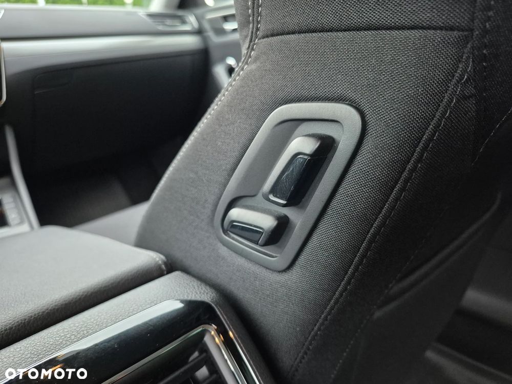 Skoda Superb 2.0 TDI DSG Style - 27