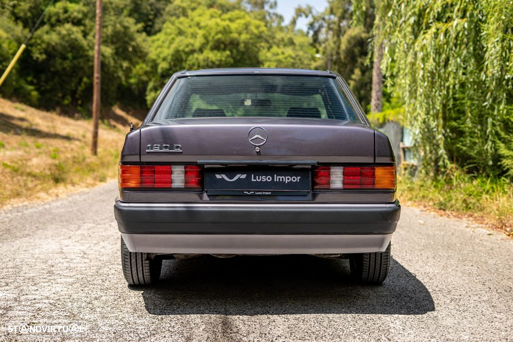 Mercedes-Benz W201 (1982-1993) 190 D 2.0 - 15