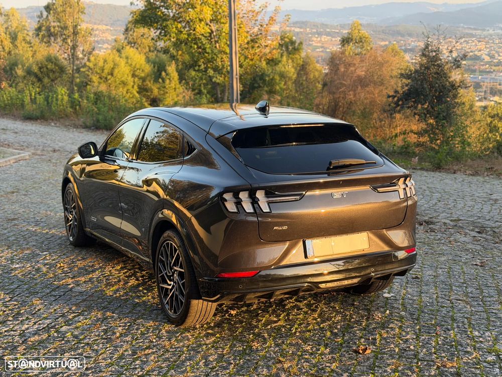 Ford Mustang Mach-E 98.7 kWh GT AWD - 28