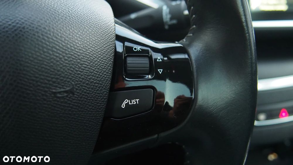 Peugeot 308 BlueHDi 120 Stop & Start Business-Line - 29