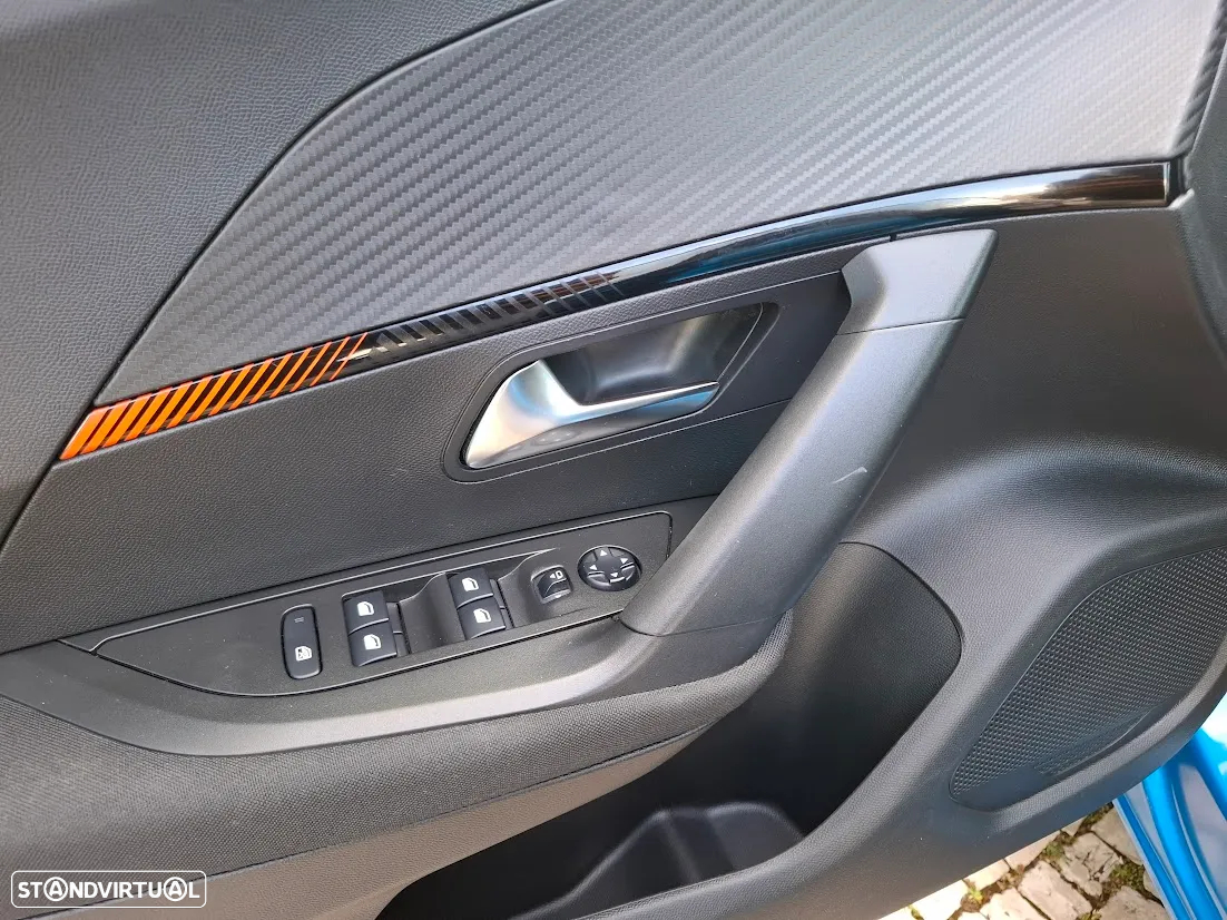 Peugeot e-2008 50 kWh Active Pack - 10
