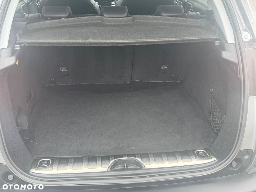 Peugeot 2008 - 9