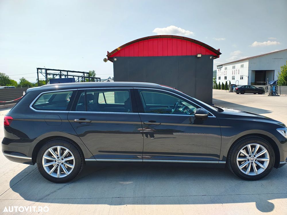 Volkswagen Passat 2.0 TDI DSG Highline - 17