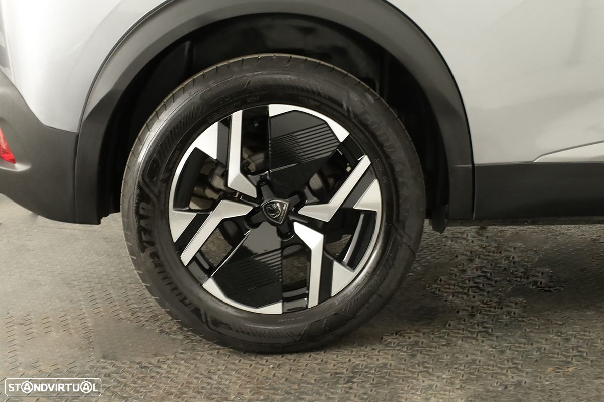 Peugeot 2008 1.2 PureTech Allure EAT8 - 5