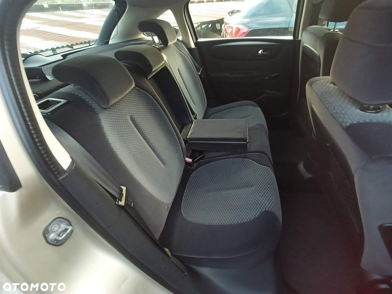 Citroën C4 1.6 16V Automatik Confort - 40