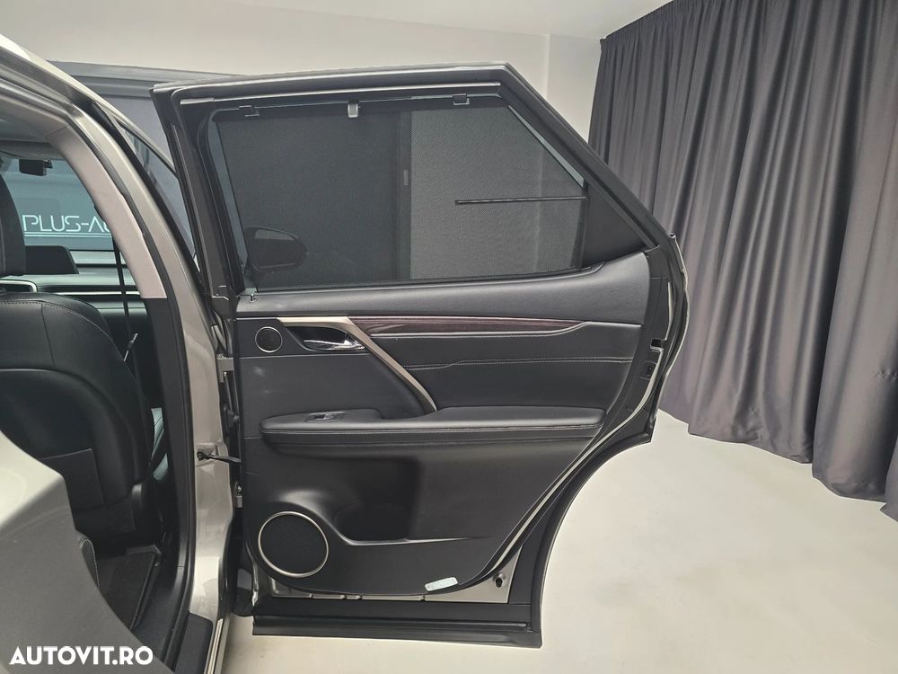 Lexus Seria RX - 28