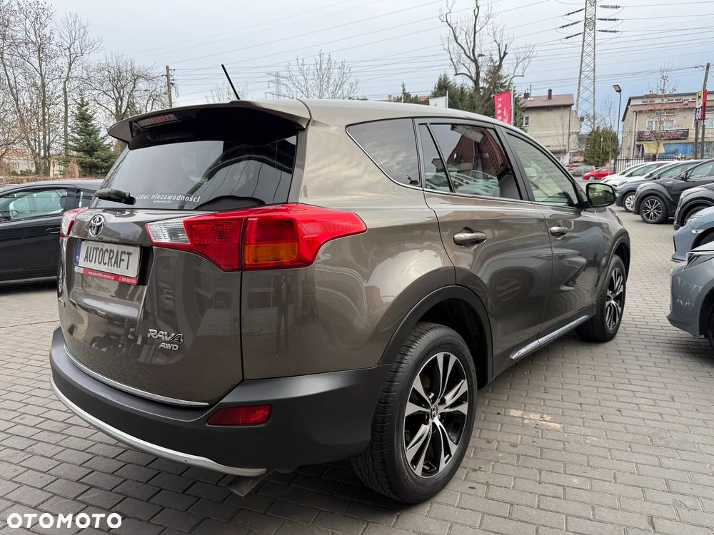 Toyota RAV4 2.0 D-4D Premium - 28