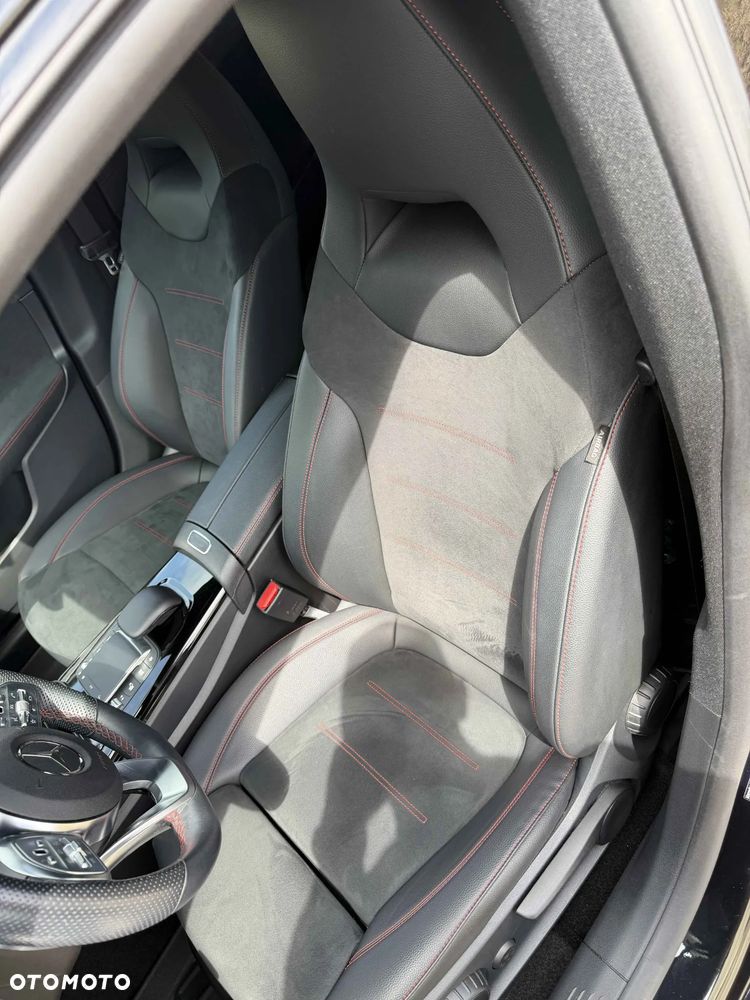 Mercedes-Benz CLA 250 4-Matic AMG Line 7G-DCT - 18