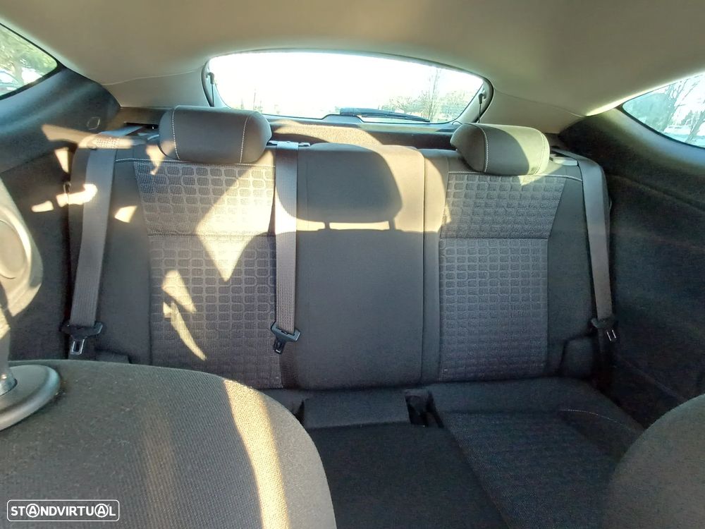 Opel Astra GTC 1.7 CDTi Black OPC Line S/S - 6