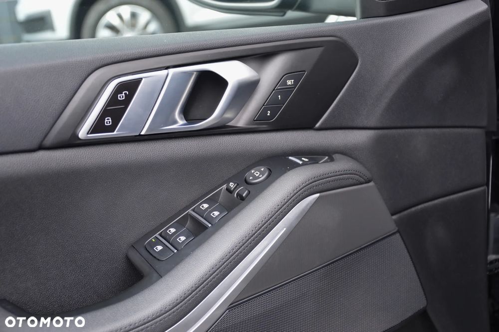 BMW X5 xDrive40i - 26