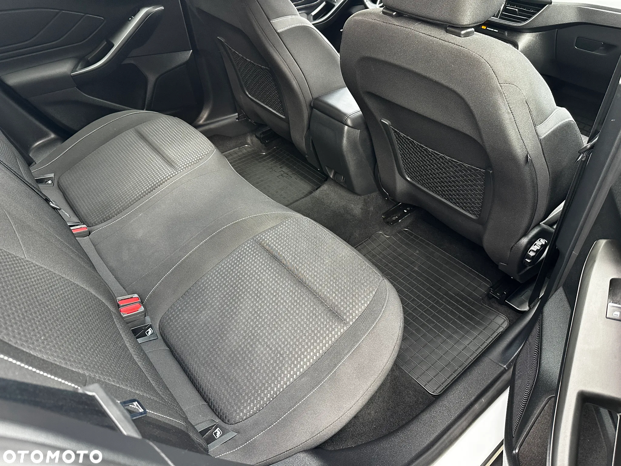 Ford Focus 1.5 EcoBlue Connected - 23