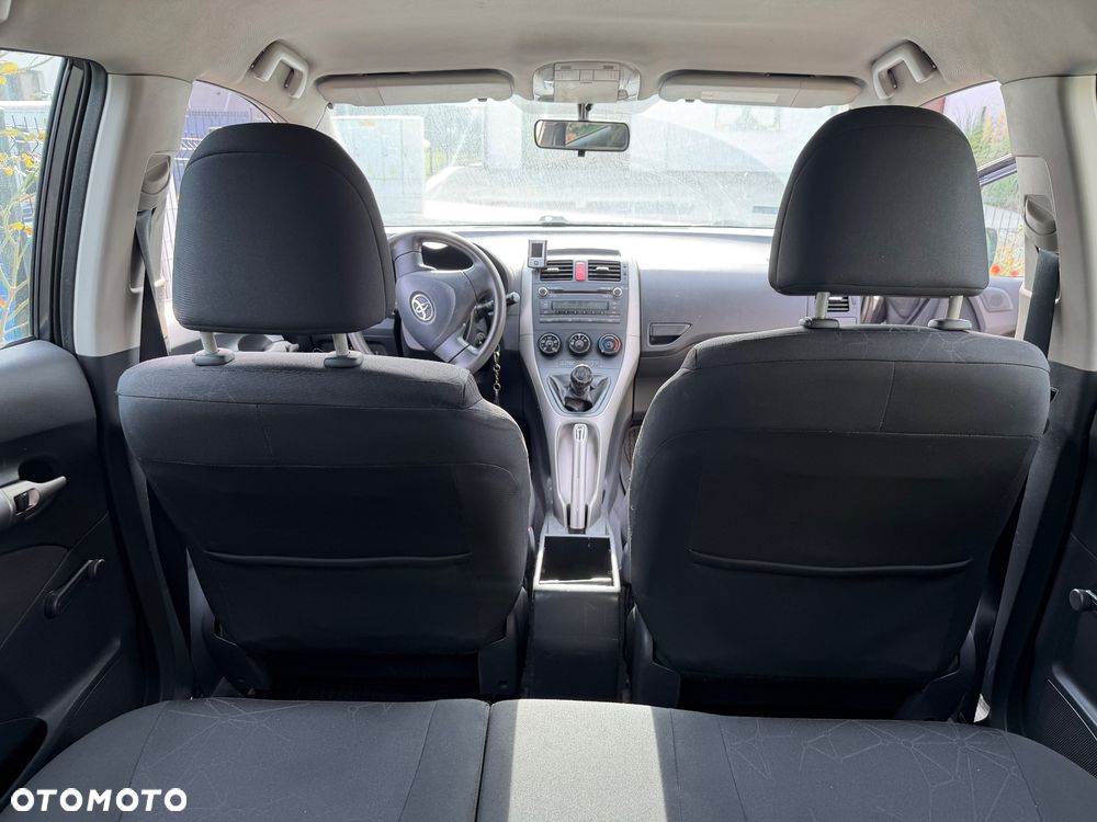 Toyota Auris - 12