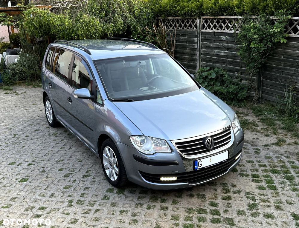Volkswagen Touran 1.9 TDI Conceptline - 3