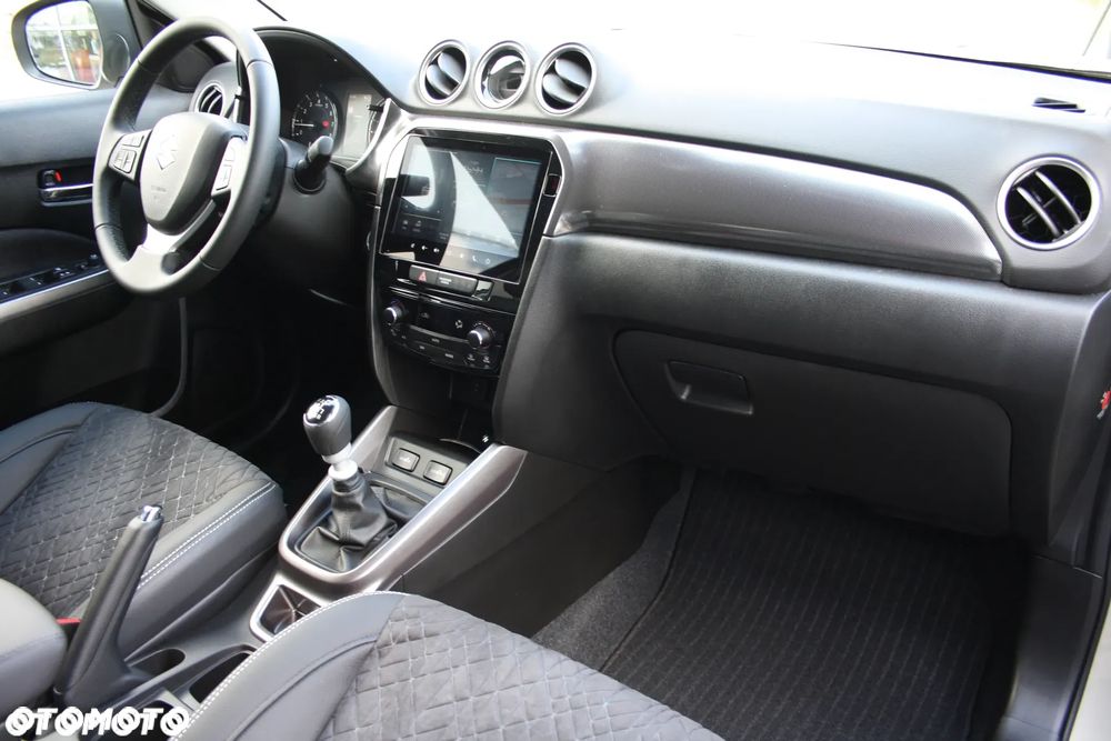 Suzuki Vitara - 17