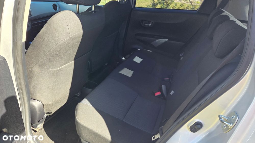 Toyota Yaris Hybrid 100 Premium - 12