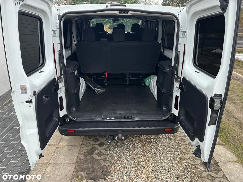 Renault Trafic 2.0 dCi Escapade - 19