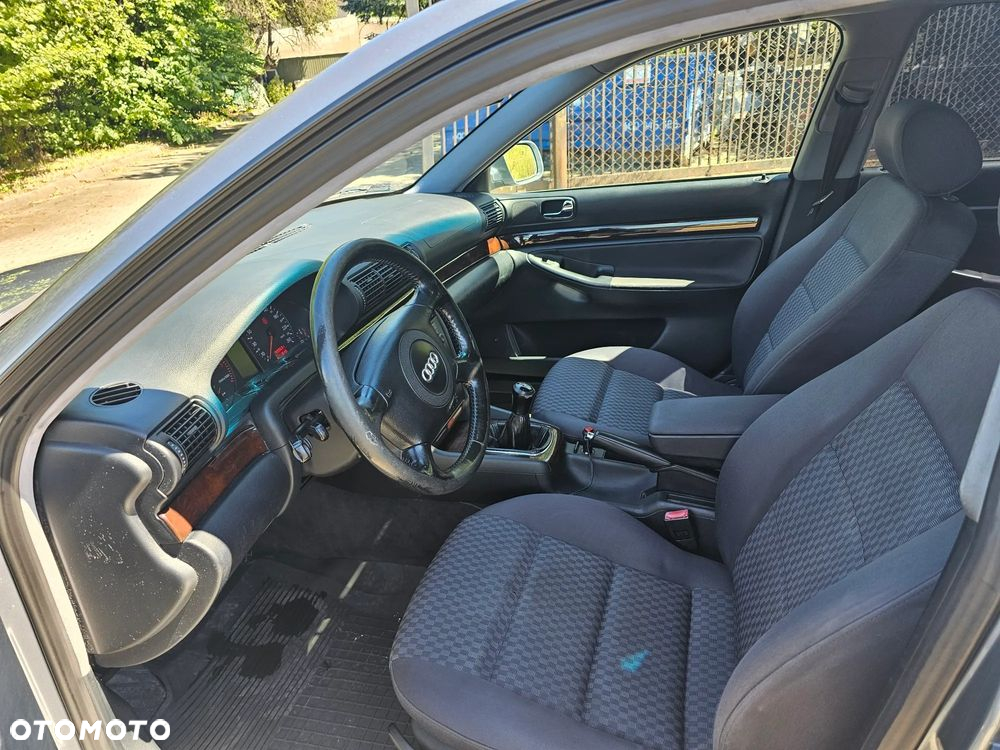 Audi A4 Avant 1.9 TDI - 12