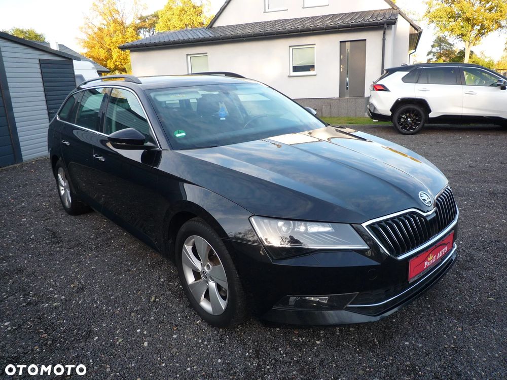 Skoda Superb Combi 2.0 TDI DSG Style - 4
