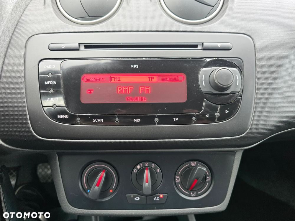 Seat Ibiza 1.4 16V Style - 25