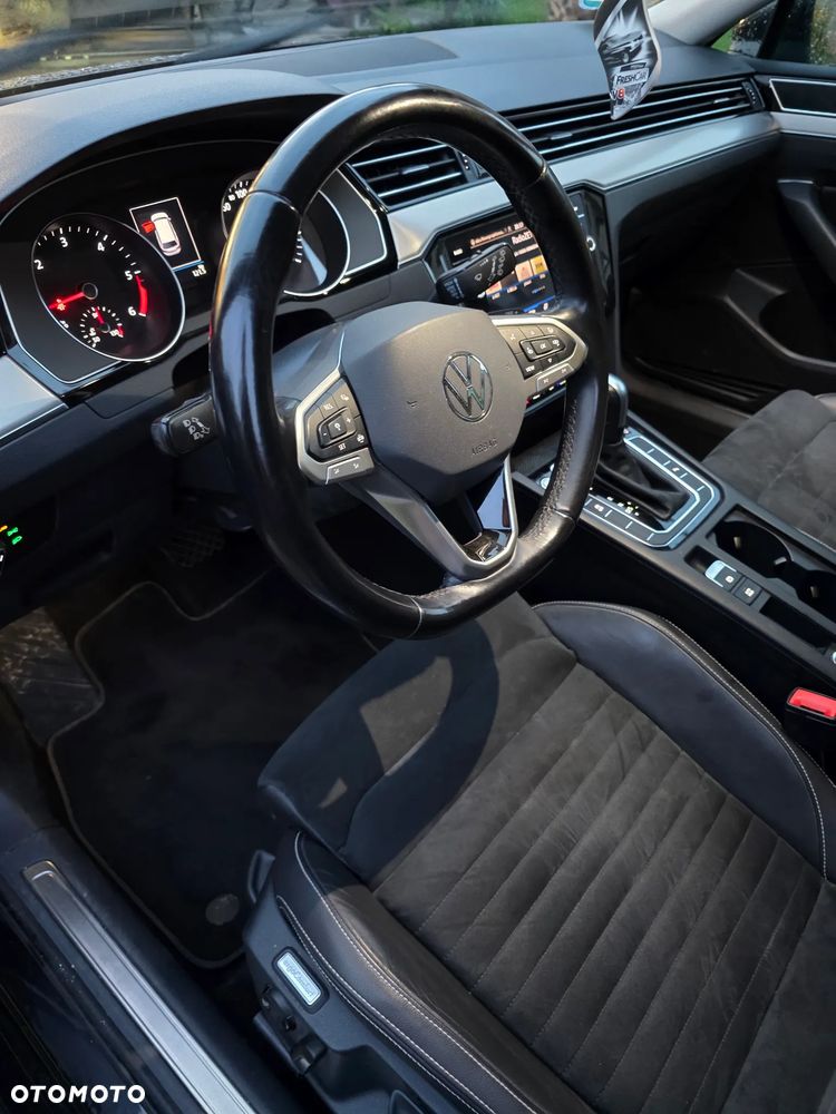 Volkswagen Passat 2.0 TDI EVO Business DSG - 24