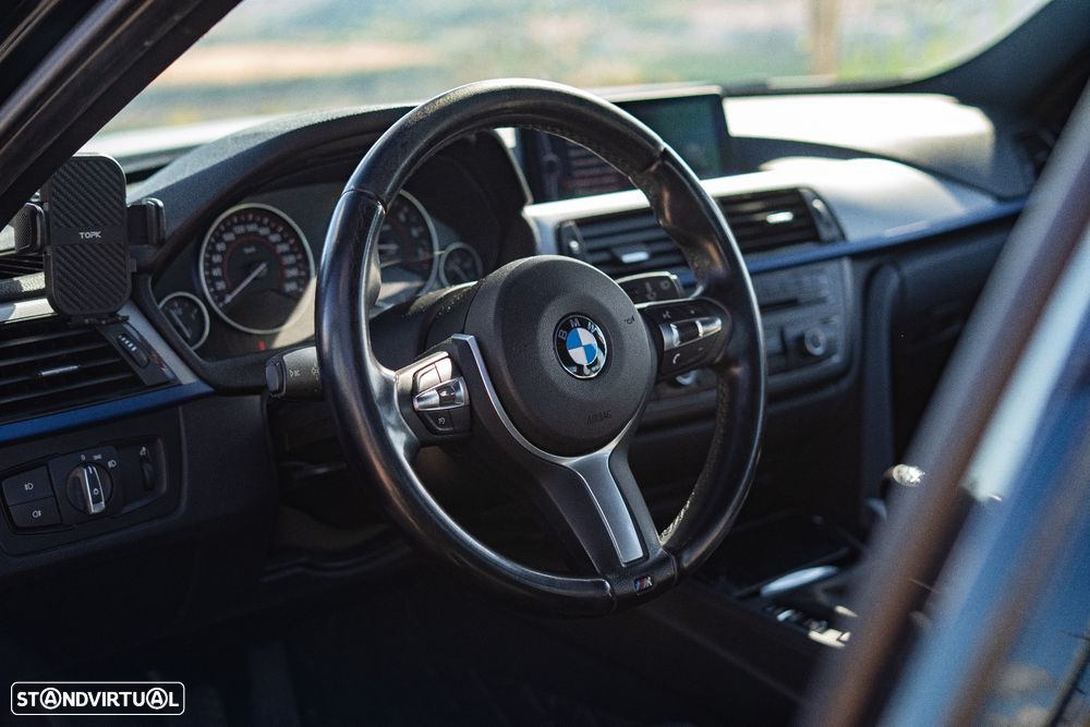 BMW 328 i Pack M - 15