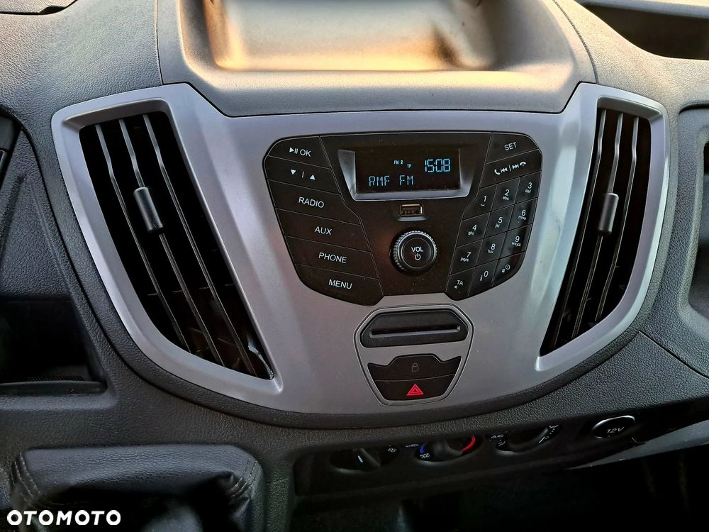 Ford Transit - 11