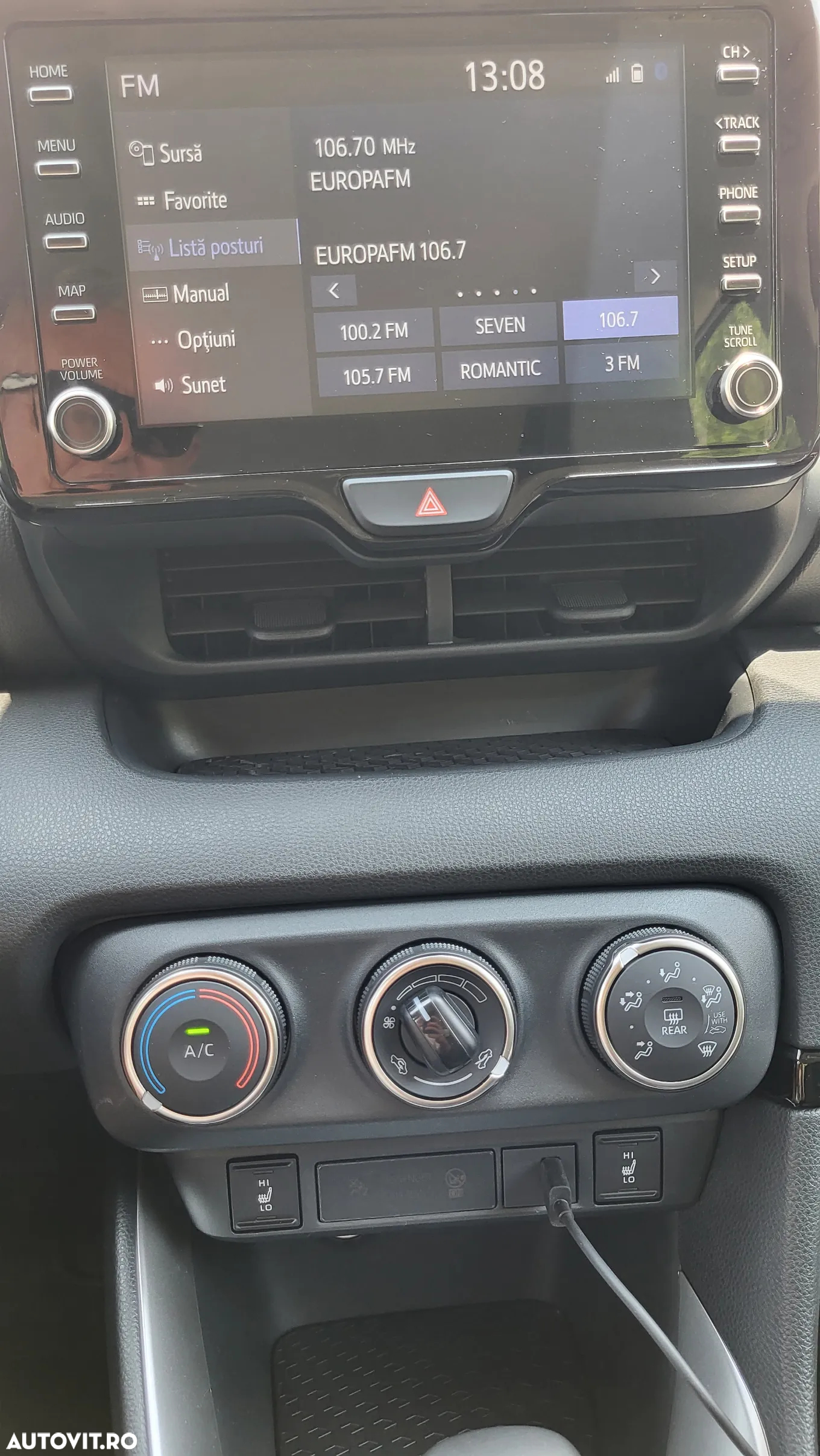Toyota Yaris 1.5 L CVT Dynamic - 26