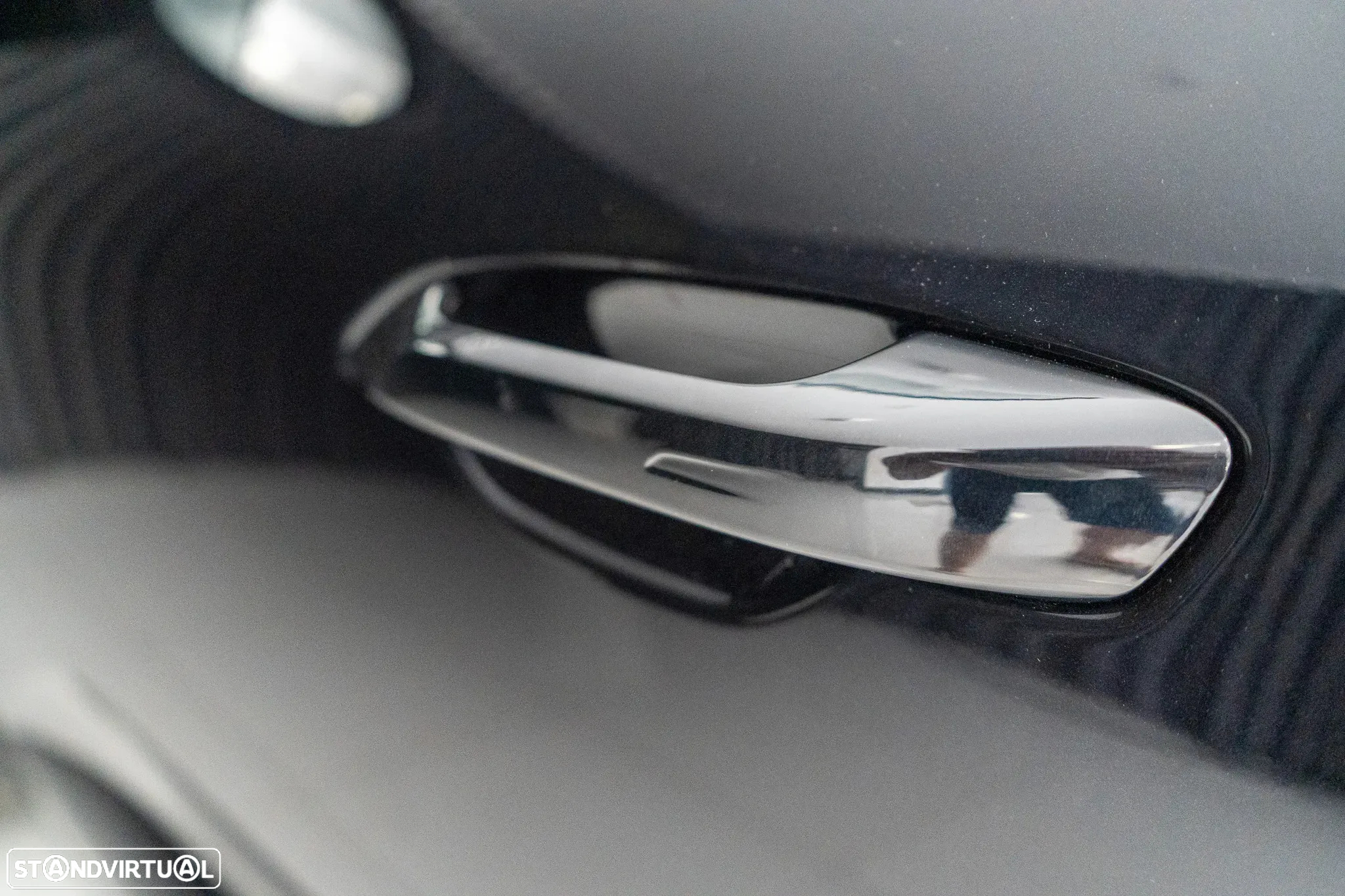 Porsche Macan Electric Turbo - 12