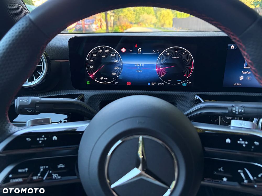 Mercedes-Benz Klasa A 220 4-Matic AMG Line 8G-DCT - 9