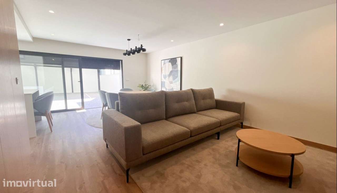 Venda de Apartamento T2 novo, próximo da praia, Caxinas, Vila do Cond - Grande imagem: 2/22