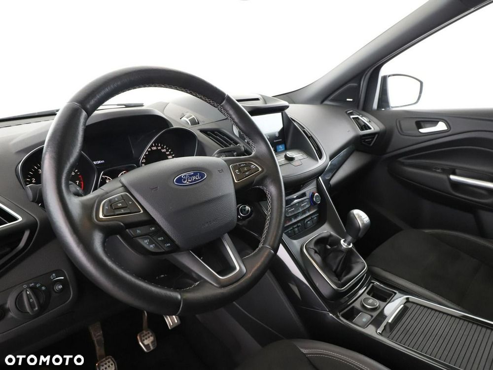 Ford Kuga 1.5 EcoBoost 2x4 ST-Line - 15