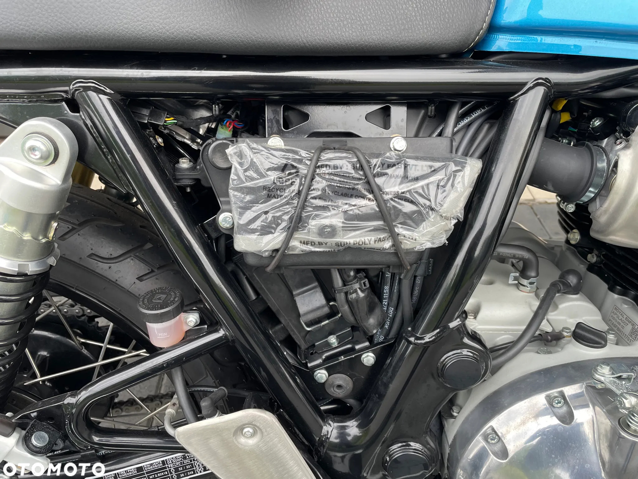 Royal Enfield Continental - 22