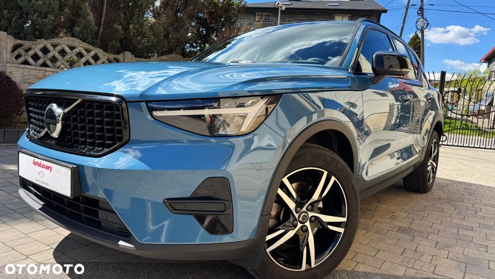 Volvo XC 40 B3 B DKG Plus Black Edition - 2