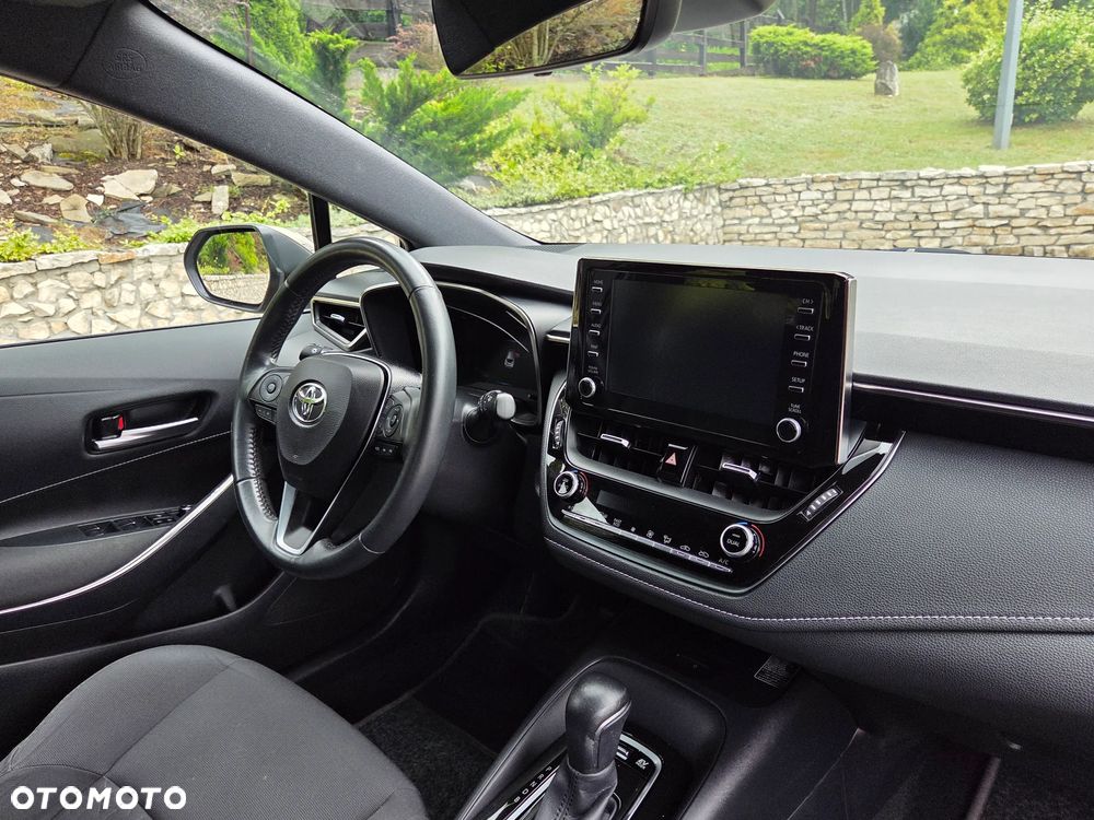Toyota Corolla 1.8 Hybrid Selection - 20
