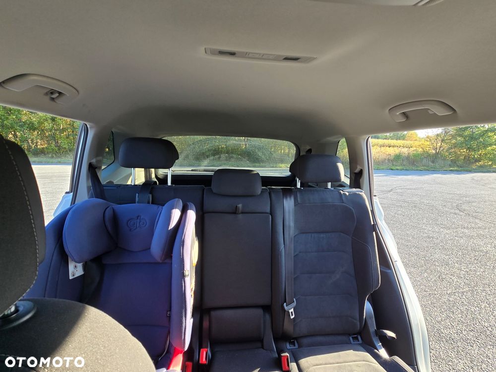 Volkswagen Tiguan - 11