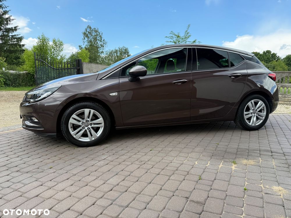 Opel Astra 1.4 Turbo Innovation - 26